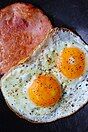 Ham and eggs