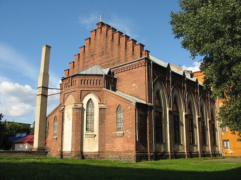 File:Babrujsk-Maryja catholic church-1.JPG