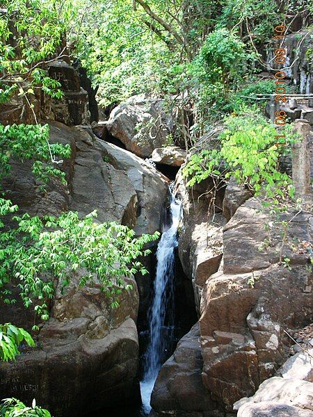 File:Bhim Dhar Waterfall.JPG