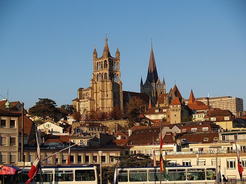 File:Cathédrale, Lausanne.jpg