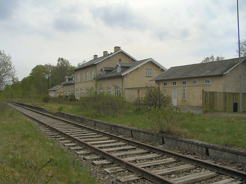 File:Dalmose Station 1.jpg