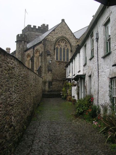 File:Dulverton church.jpg