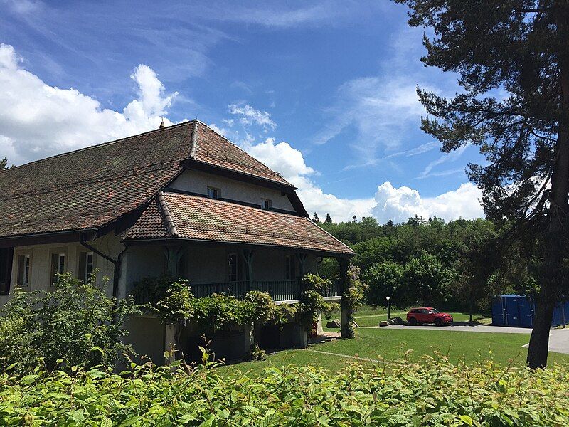 File:Ecole-hoteliere-de-Lausanne Ferme.jpg