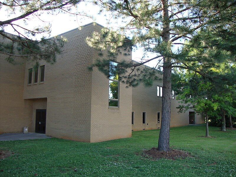 File:Engineering Building UAH.JPG