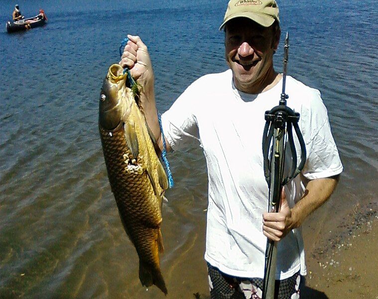 File:Freshwater spearfishing.jpg