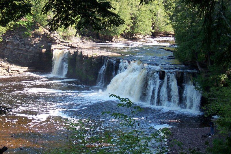 File:Manabezho Falls.jpg