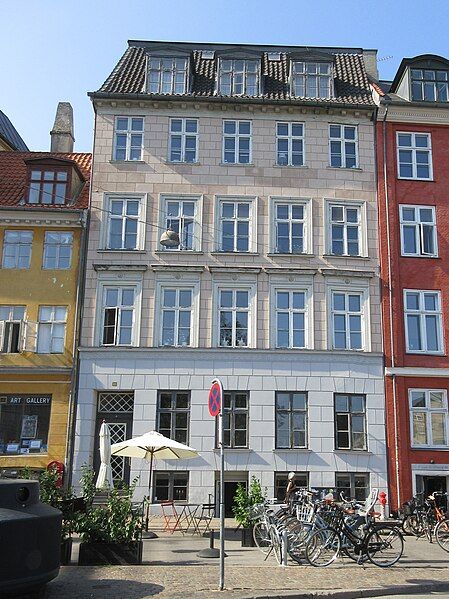 File:Nybrogade 28 (Copenhagen).jpg