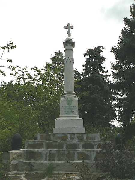 File:Park-Lavrov-Finnish-monument.JPG