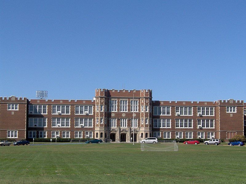 File:Parkersburg High School.JPG