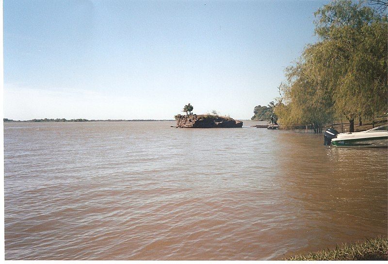 File:Playa Itatí.jpg