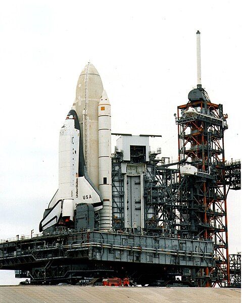 File:Space shuttle.sts-1.crawler.triddle.jpg