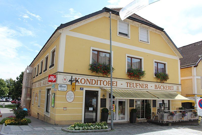 File:WienerStraße36Melk.JPG