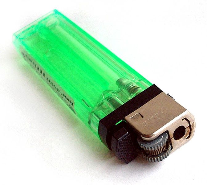 File:100 Yen lighter.JPG