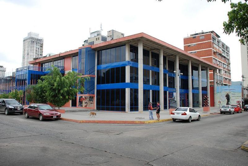 File:Bibliotecavalenciacarabobo.jpg