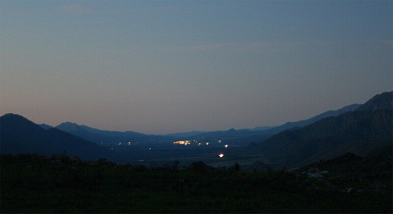 File:Citrusdal at night.jpg