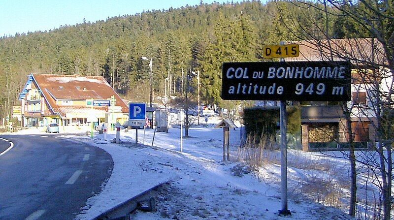 File:Col du Bonhomme.jpg