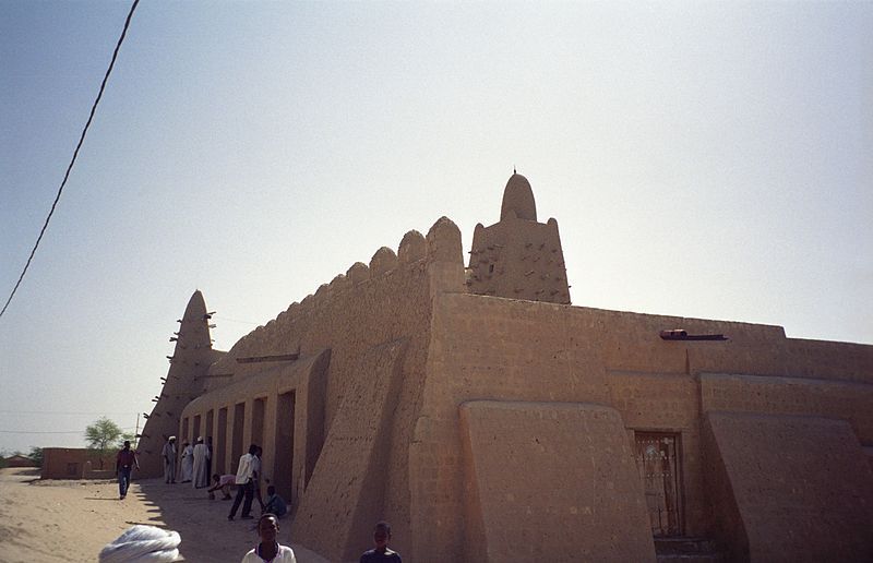 File:Djinguereber in Timbuktu.jpg