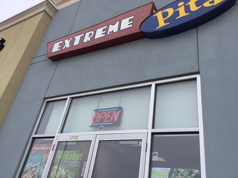 File:ExtremePitaEdmonton.jpg