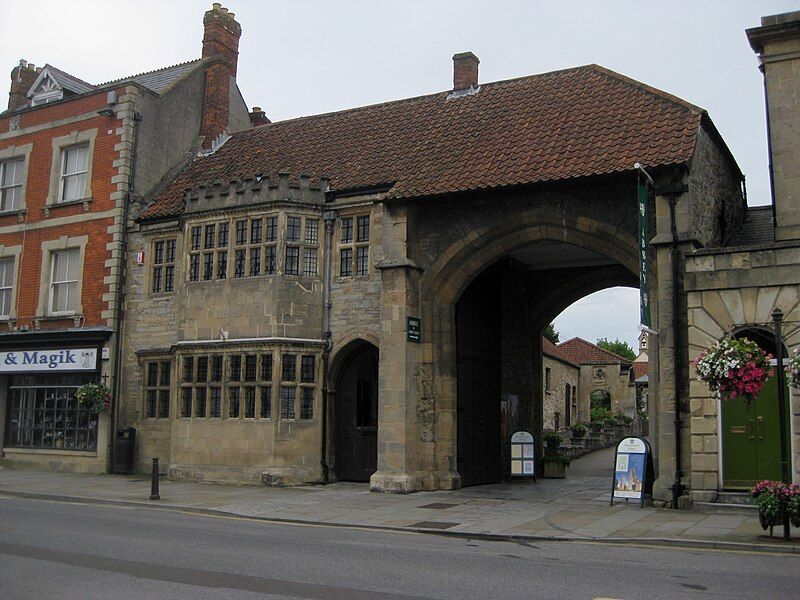 File:Glastonbury Abbey gatehouse.JPG