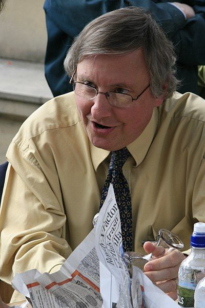 File:JohnSandonAntiquesRoadshow.jpg