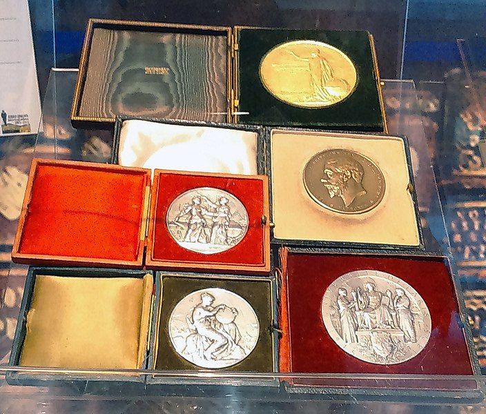 File:Jovan Cvijić's medals.jpg