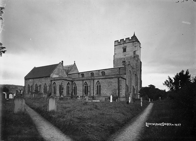 File:Leintwardine church (1293768).jpg