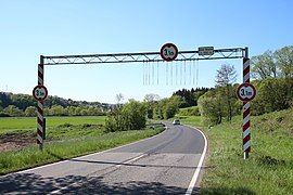 Tattle tales to warn of an approaching low bridge