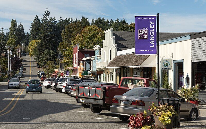 File:Main Street, Langley.jpg