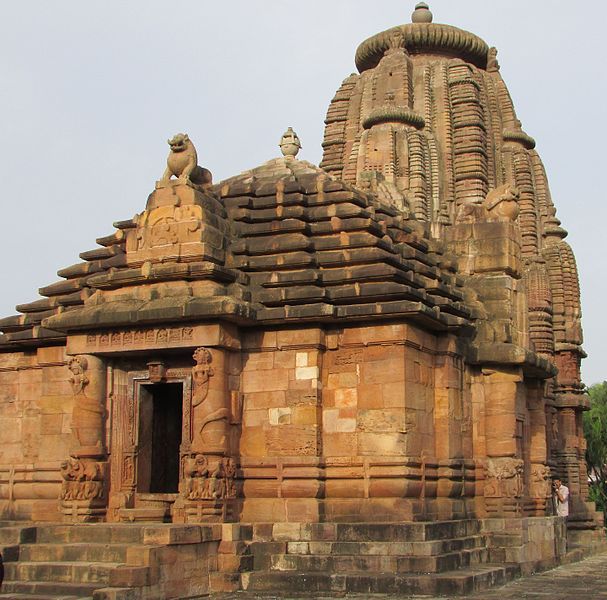 File:Rajarani temple (7).jpg