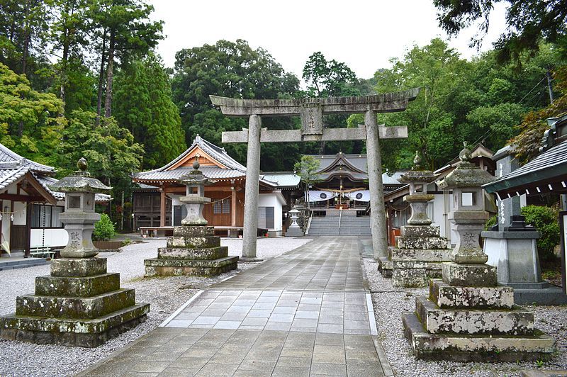 File:Sasamuta-jinja torii.JPG