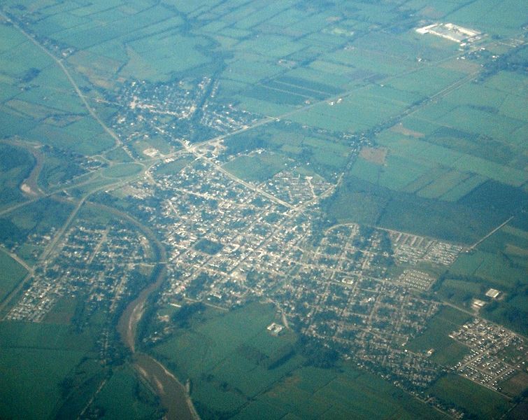 File:Tucuman Famailla Aerea.JPG