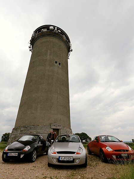 File:Wasserturm Grandcour.jpg