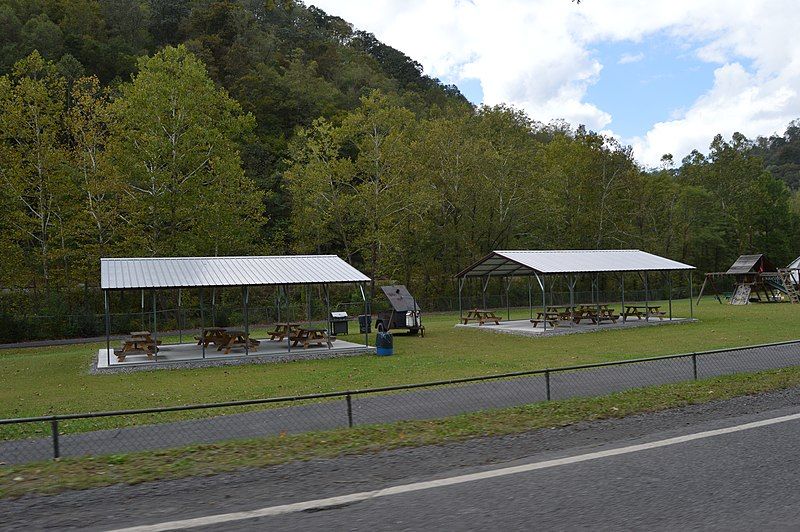 File:Whitewood picnic shelters.jpg