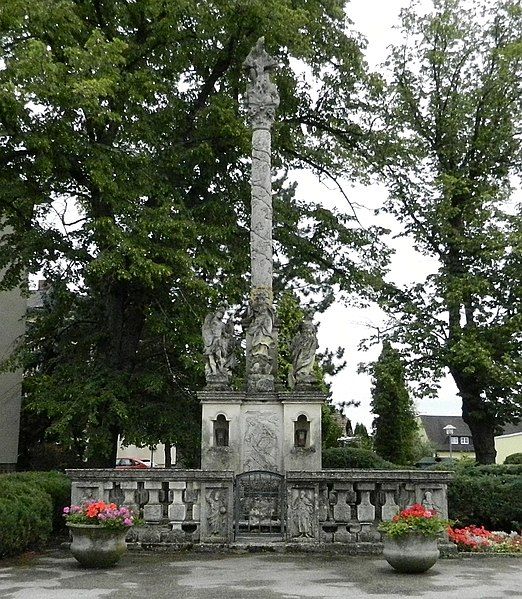 File:Wienerherberg Dreifaltigkeitssäule 2011.jpg