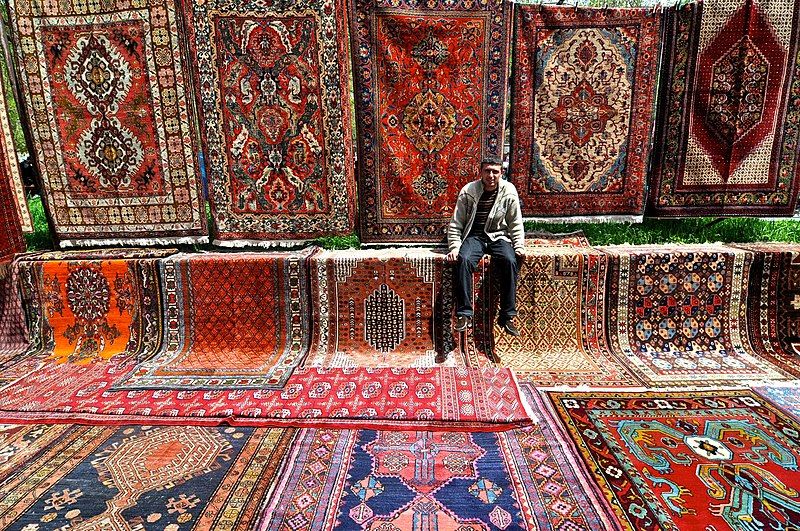 File:Yerevan Vernissage carpets.jpg