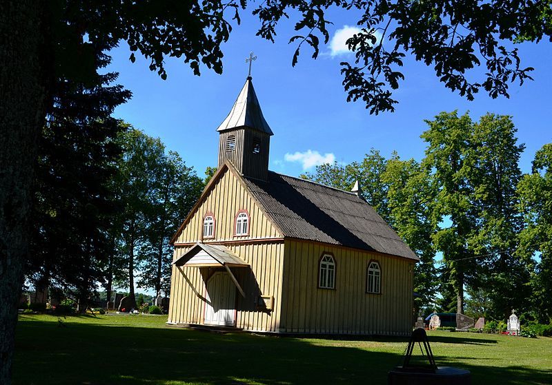 File:Šaravų bažnyčia.JPG