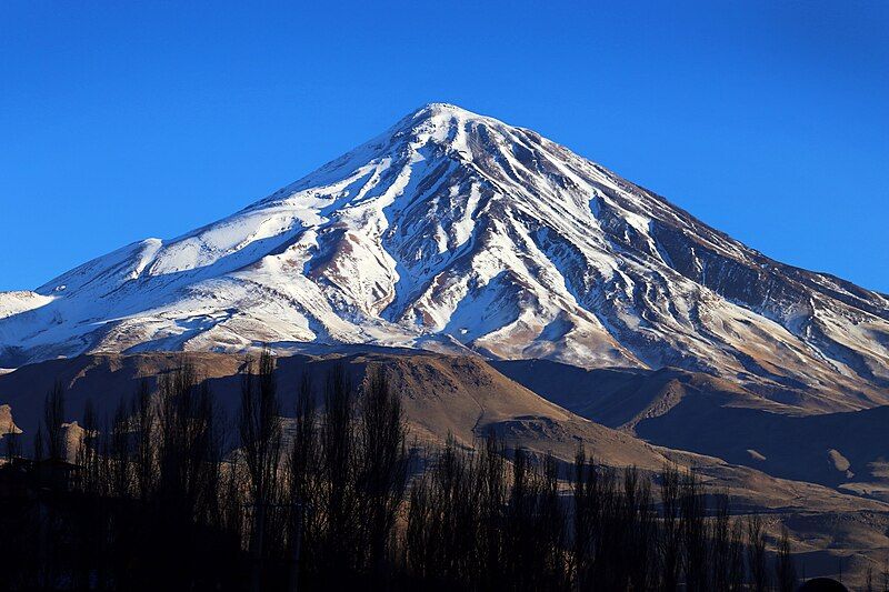 File:030915-Damavand-Polour-IMG 3449-4.jpg