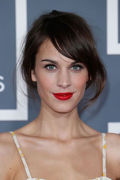 File:Alexa-chung-hair-first-look-at-her-l-oreal-campaign-35539 w1000.jpg