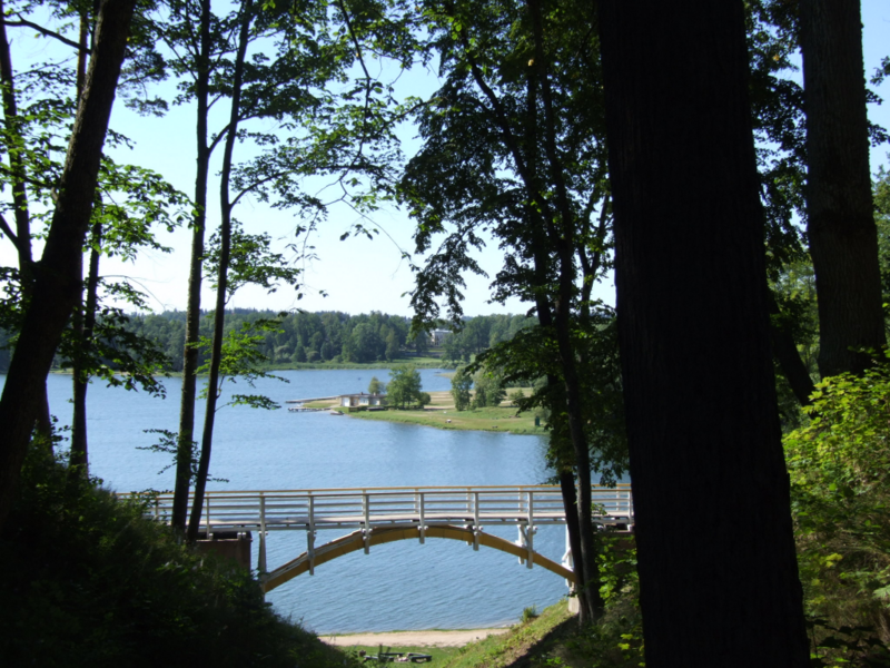 File:AluksneSonnenbrücke.png