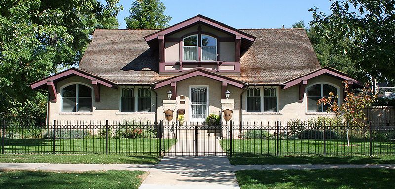 File:Buchtel Bungalow.JPG