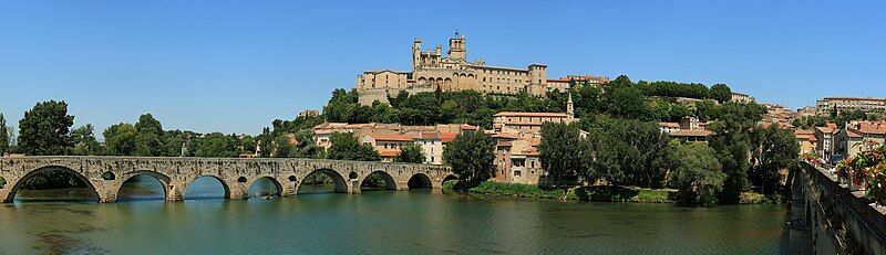 File:CathedraleEtVieuxPontBeziers.jpg