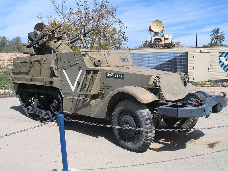 File:M3-halftrack-TCM-20-hatzerim-2-1.jpg