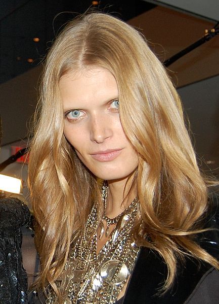 File:Malgosia Bela.jpg