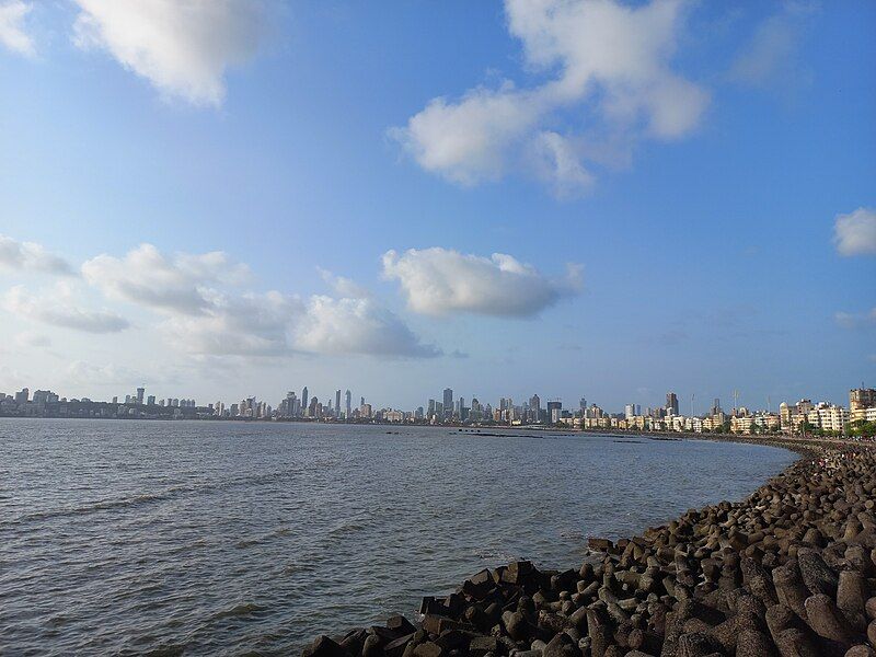 File:Marine Drive.jpg