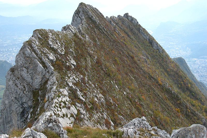 File:Néron succession arêtes.jpg