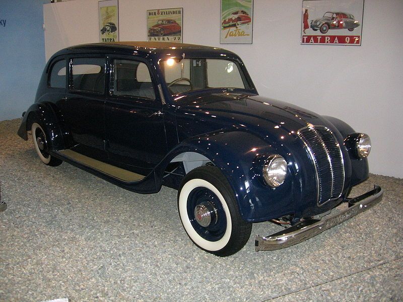 File:Tatra 90.JPG