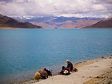 Yamdrok Lake