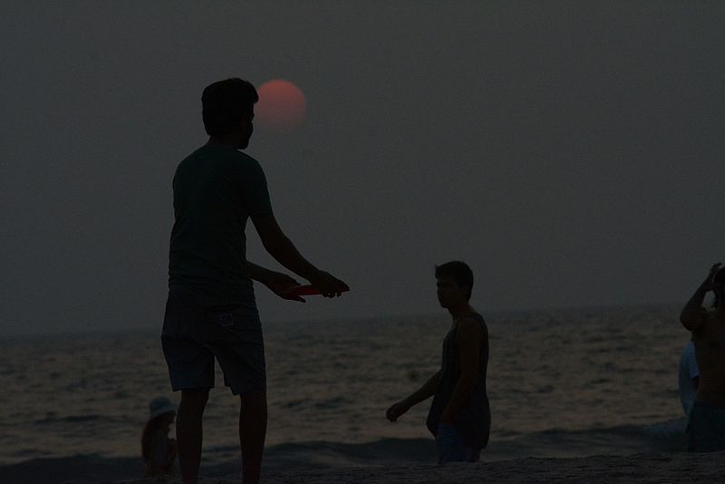 File:Arambol beach.jpg