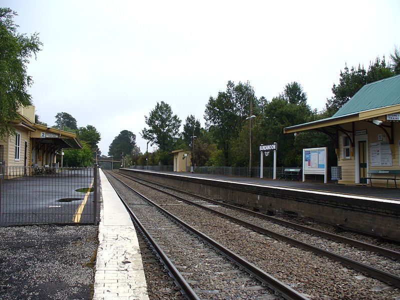 File:BundanoonRailwayStation.JPG