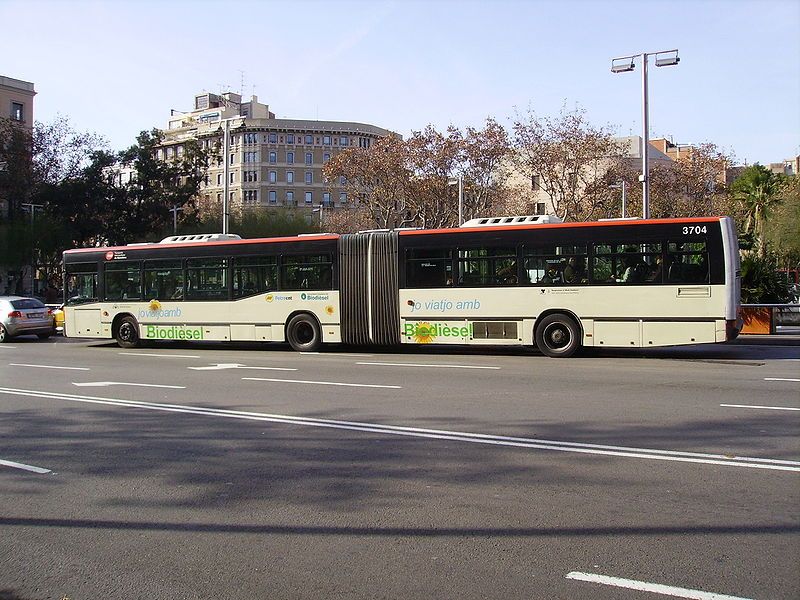 File:Bus Articulat Barcelona.JPG